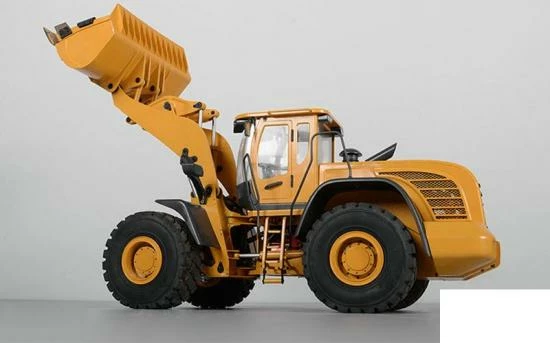 RC4WD Earth Mover 1/14 Loader Tire 2 RC4WD Earth Mover 1/14 Loader Tire - Image 2